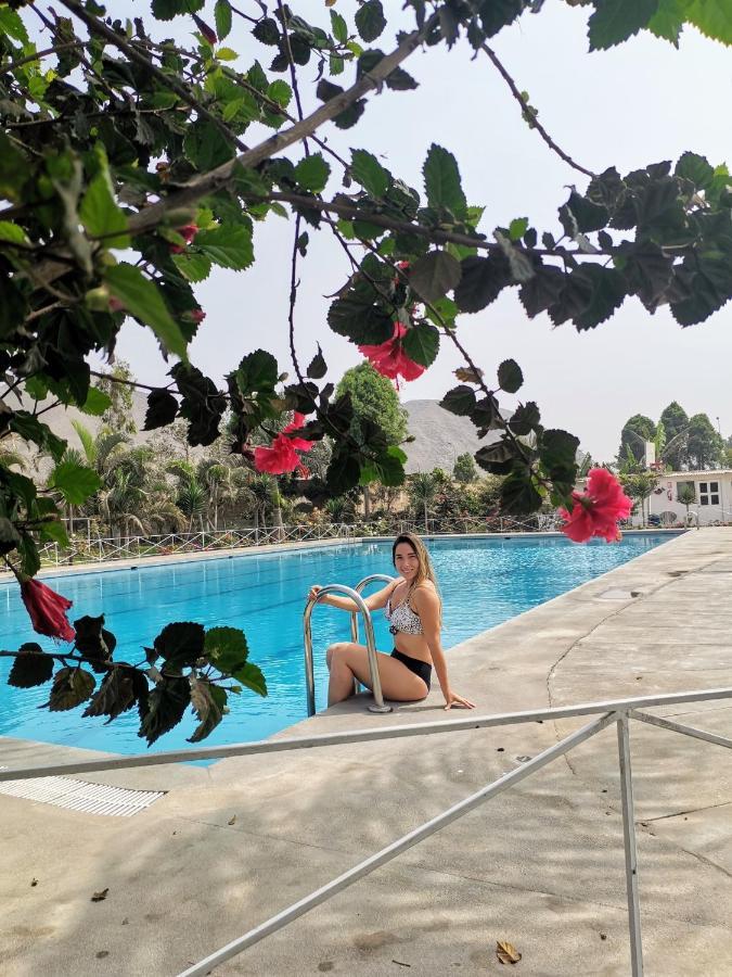 Mi Pequeno Club Hotel Лима Екстериор снимка