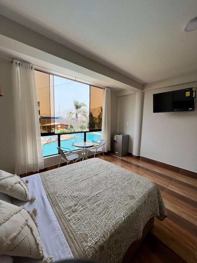 Mi Pequeno Club Hotel Лима Екстериор снимка