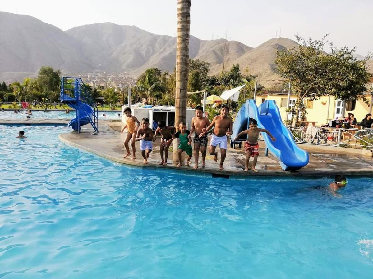 Mi Pequeno Club Hotel Лима Екстериор снимка