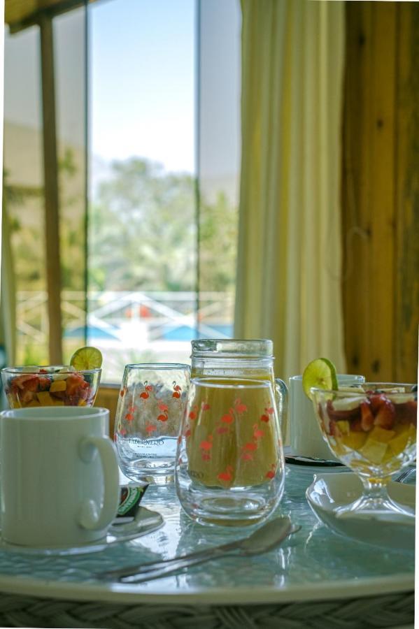 Mi Pequeno Club Hotel Лима Екстериор снимка