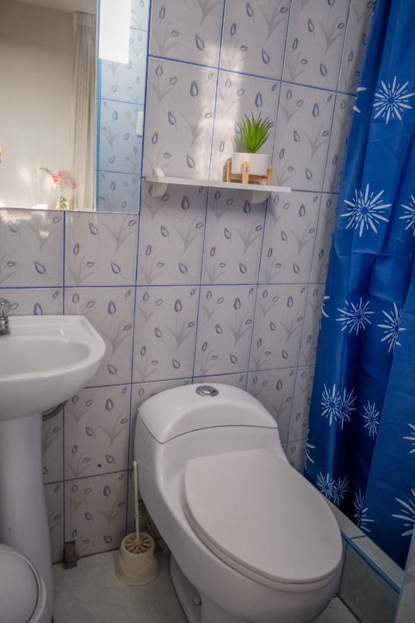 Mi Pequeno Club Hotel Лима Екстериор снимка